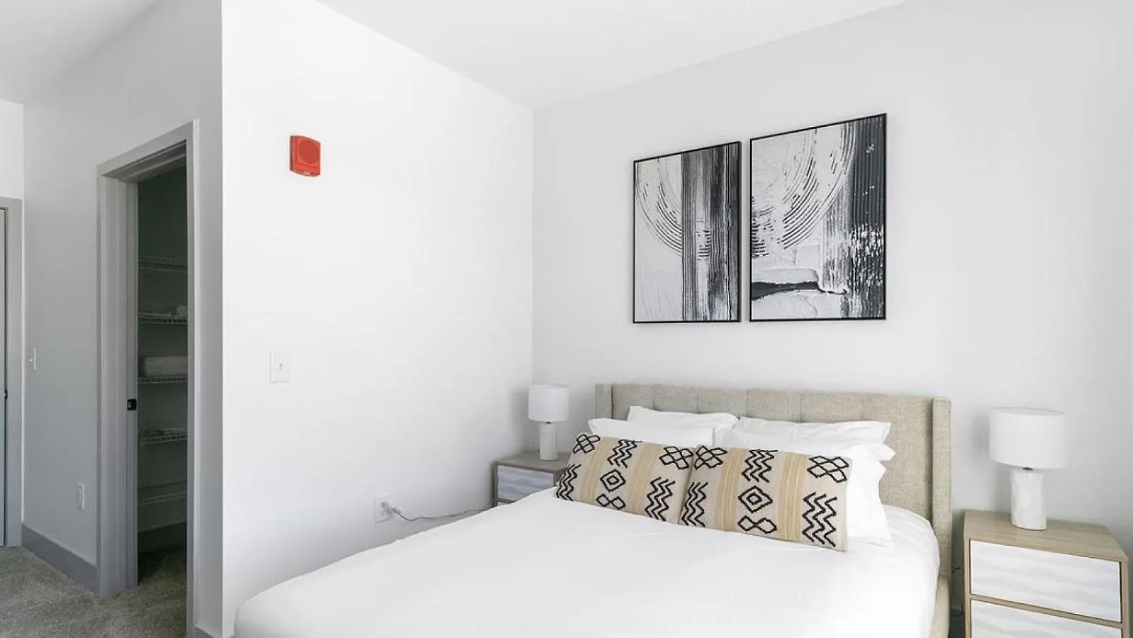 Landing Modern Apartment With Amazing Amenities Richmond USA