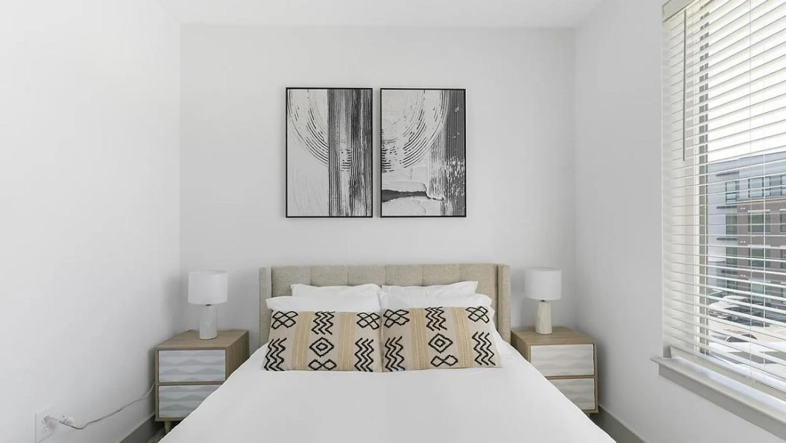 Landing Modern Apartment With Amazing Amenities Richmond